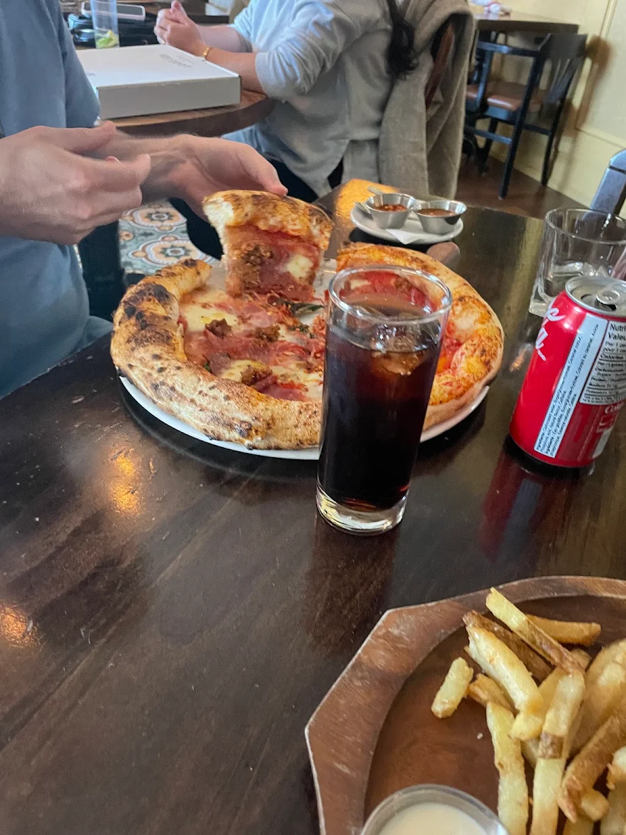 Carnivora Pizza