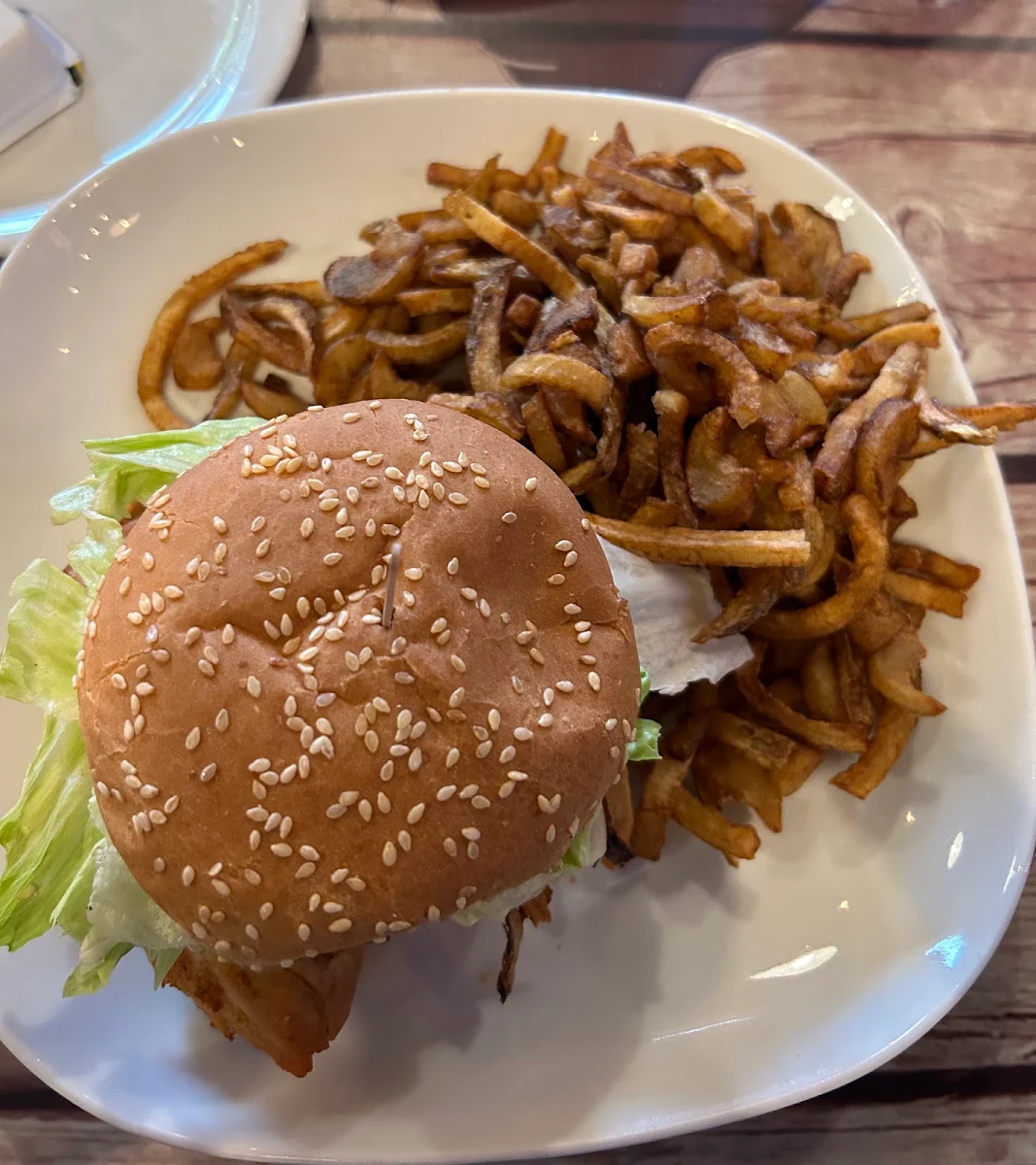 Hamburger Au Poulet Grillé