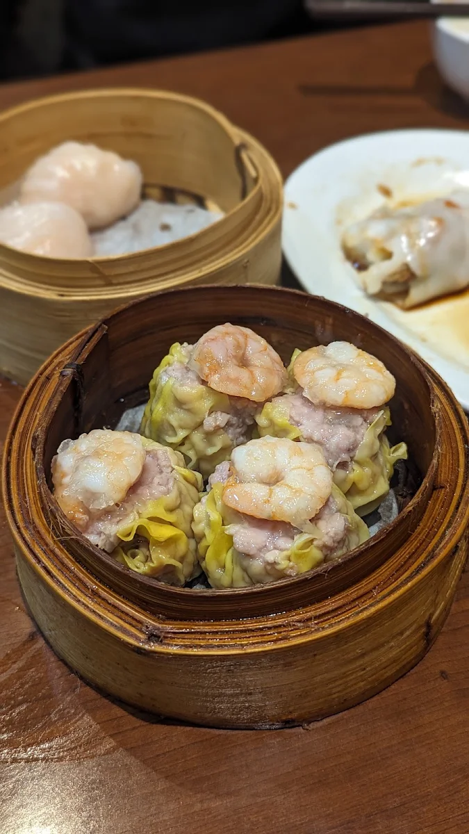 De Fu Steamed Shrimp Dumpling