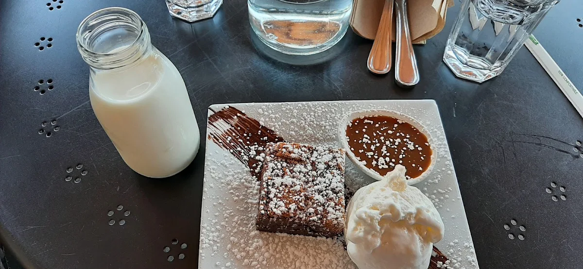 Brownie Au Chocolat Noir Et Caramel Salé
