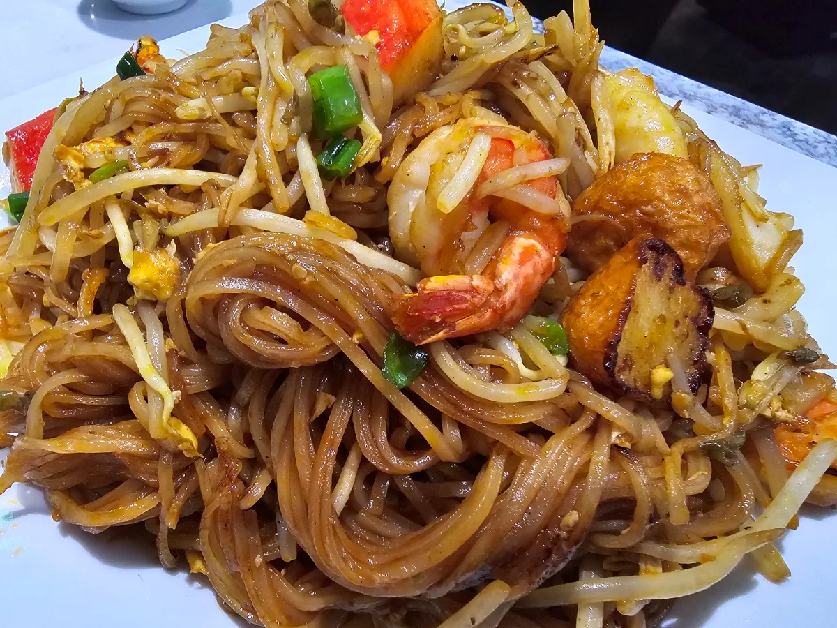 Seafood Pad Thai