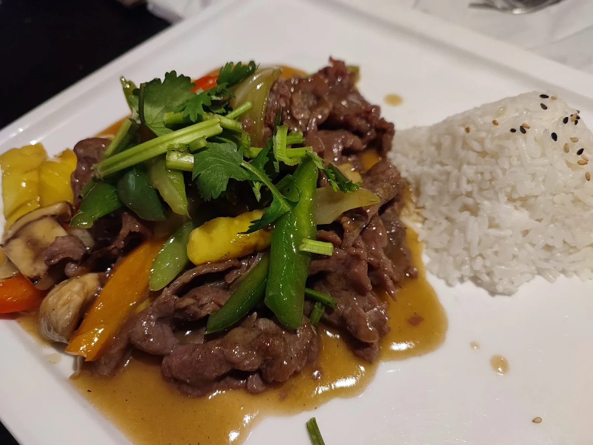 Boeuf A l' Ananas, Zen Asia Restaurant