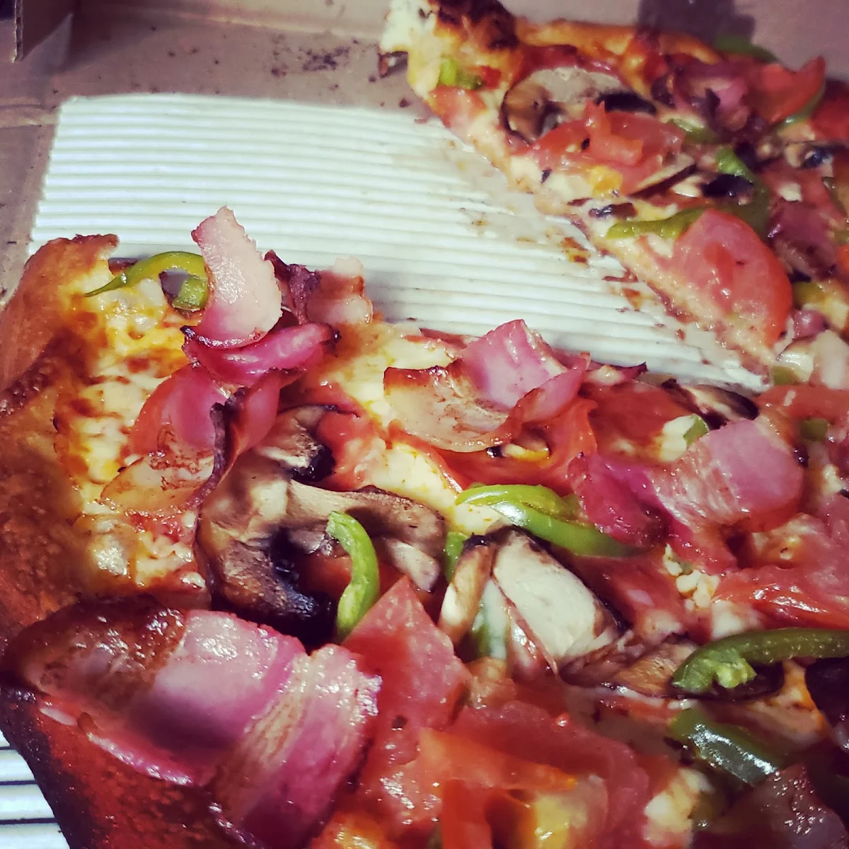 Deluxe Pizza