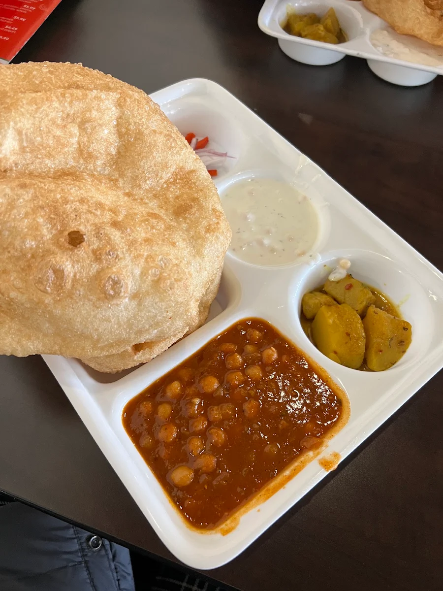 Chana Bhatura