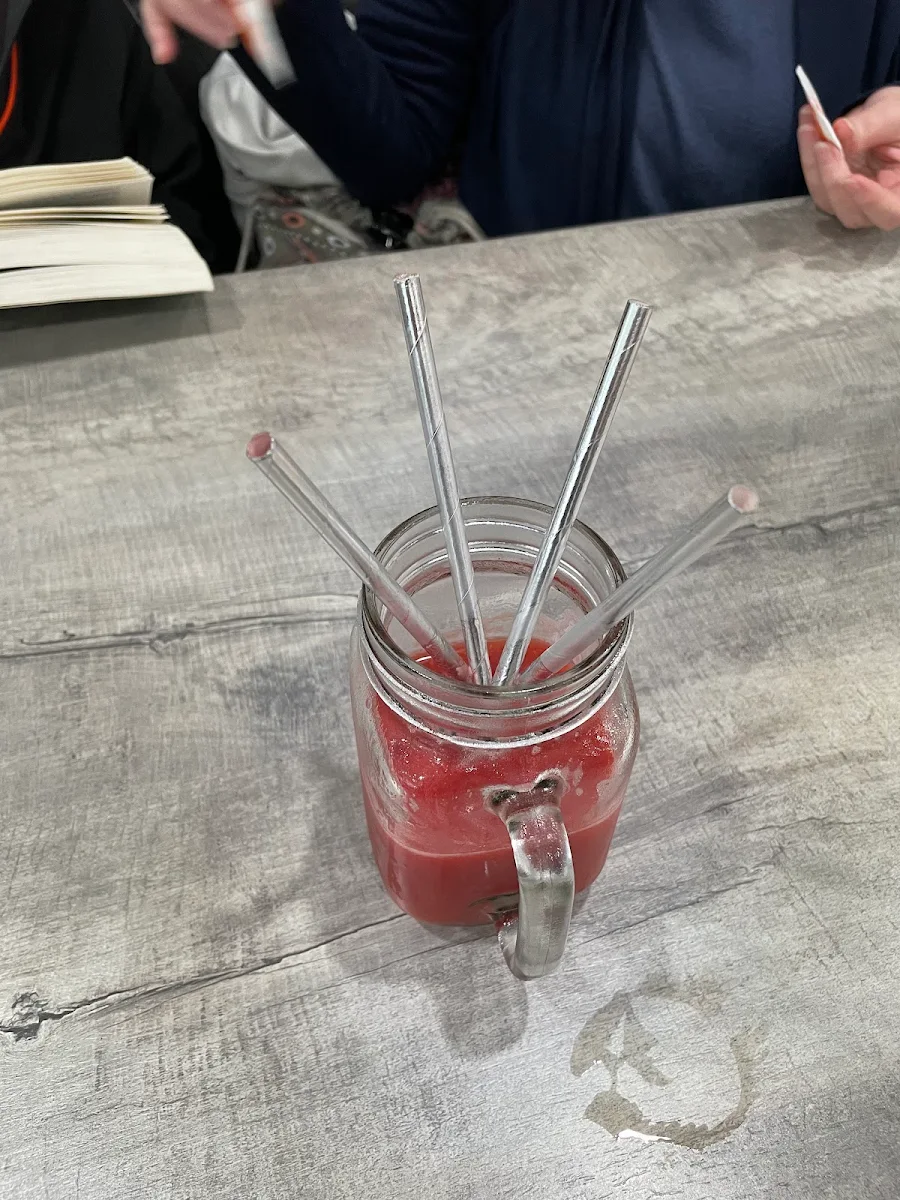 Fraises Et Ananas Frais