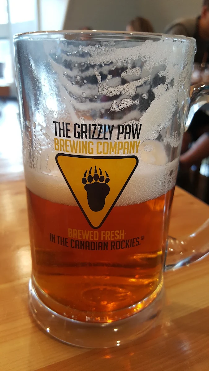 Evolution IPA, The Grizzly Paw Pub