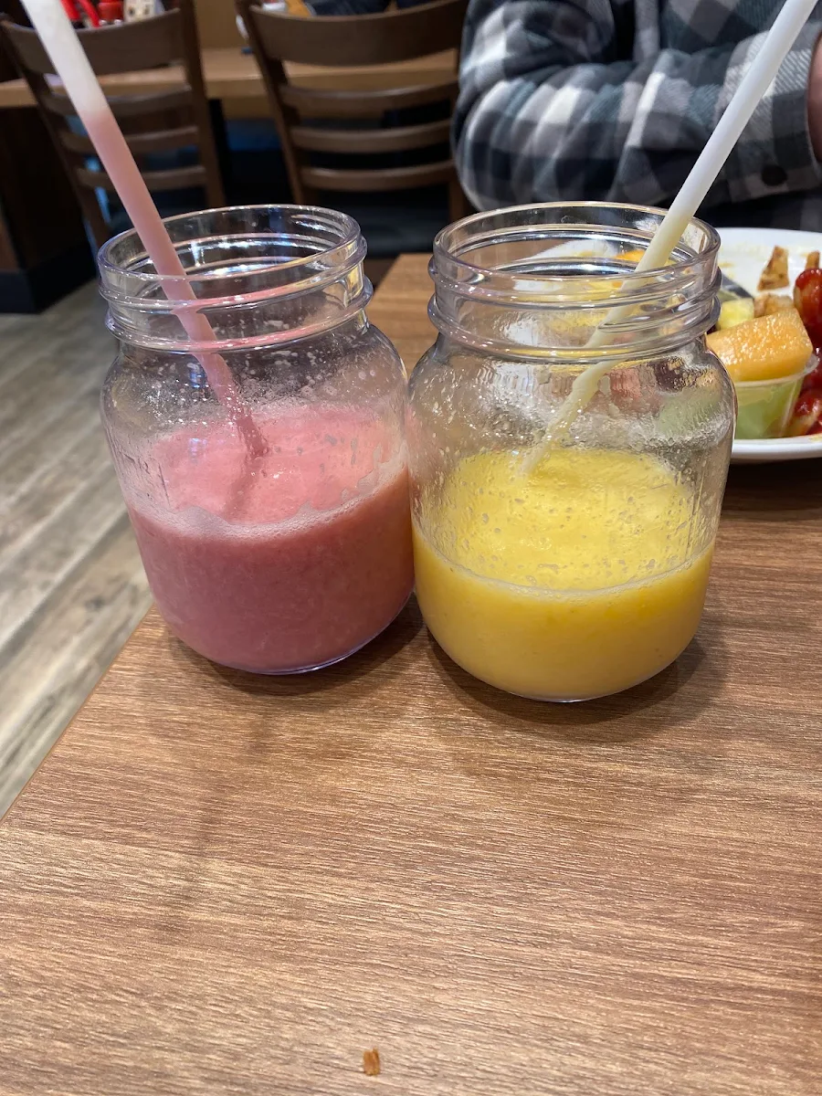 Tropical Mango Smoothie
