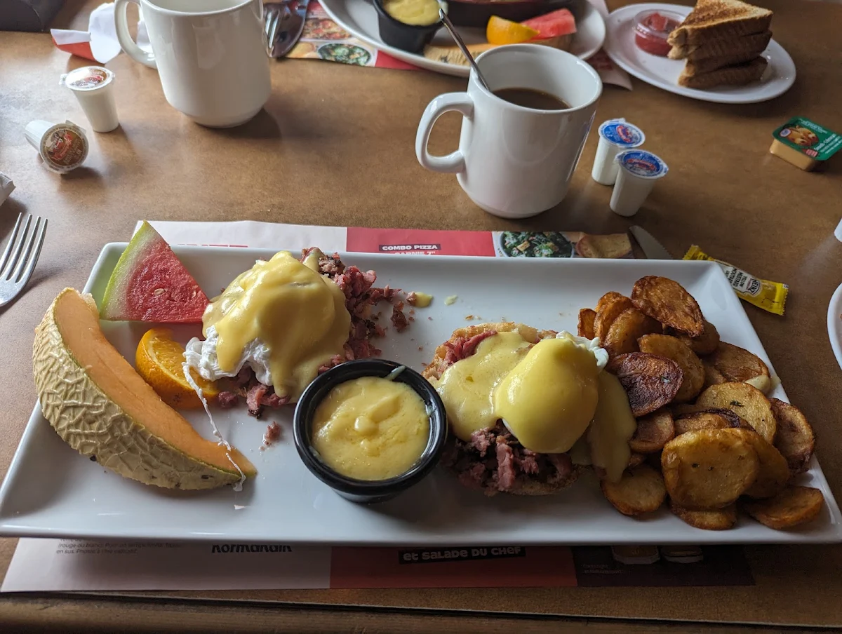 Oeuf Bénédictine Smoke Meat