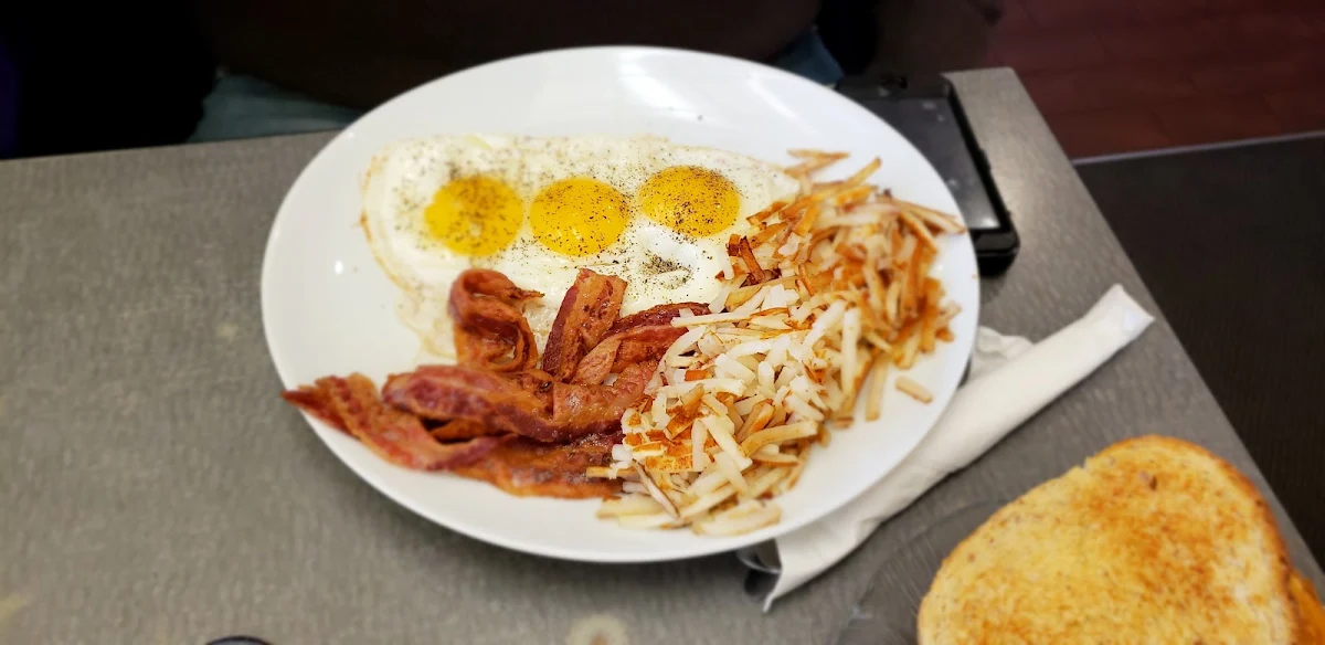 Bacon Eggs & Hashbrowns