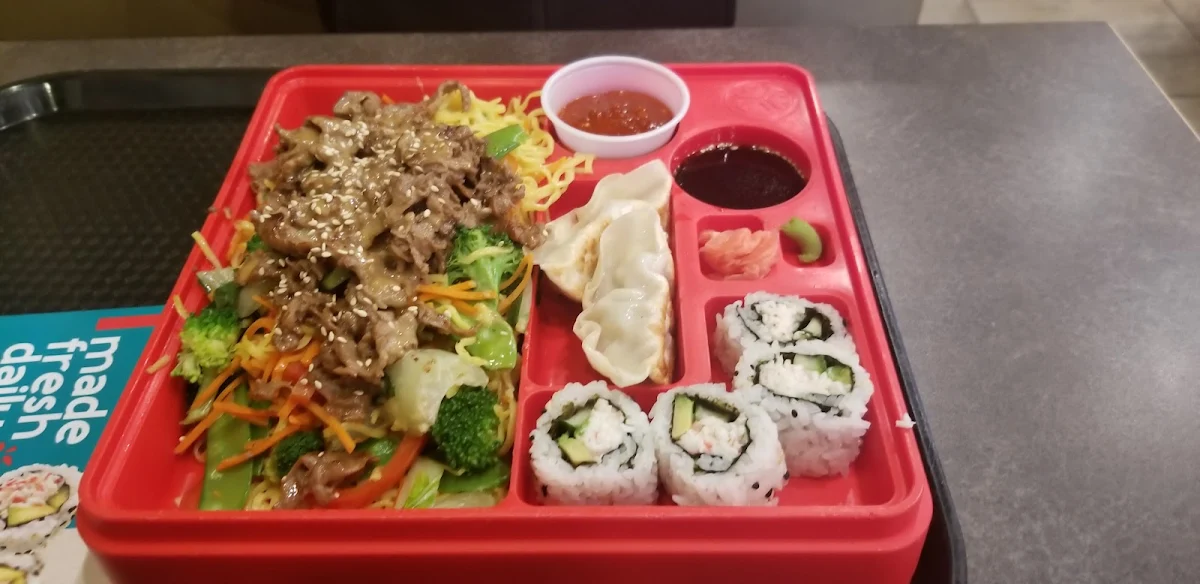 Beef Noodle Bento Box