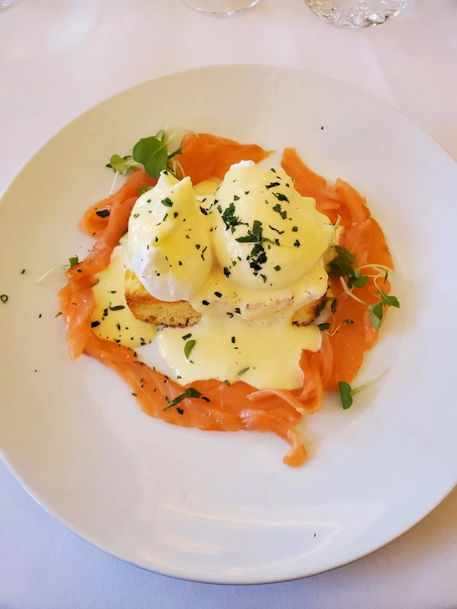Eggs Benedict