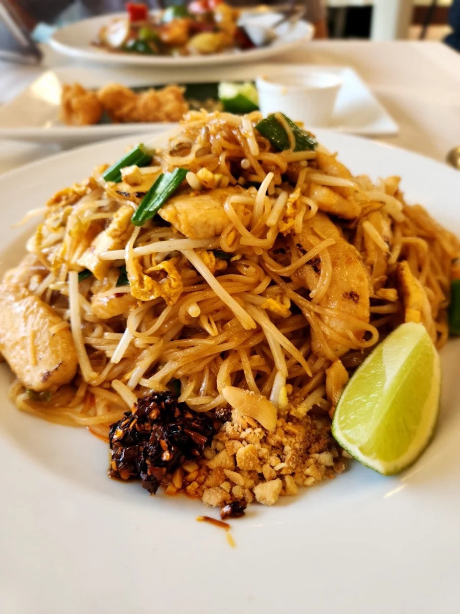 Chicken Pad Thai