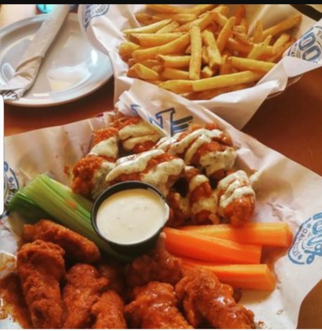 Medium Wings and Hot Dill Pickle