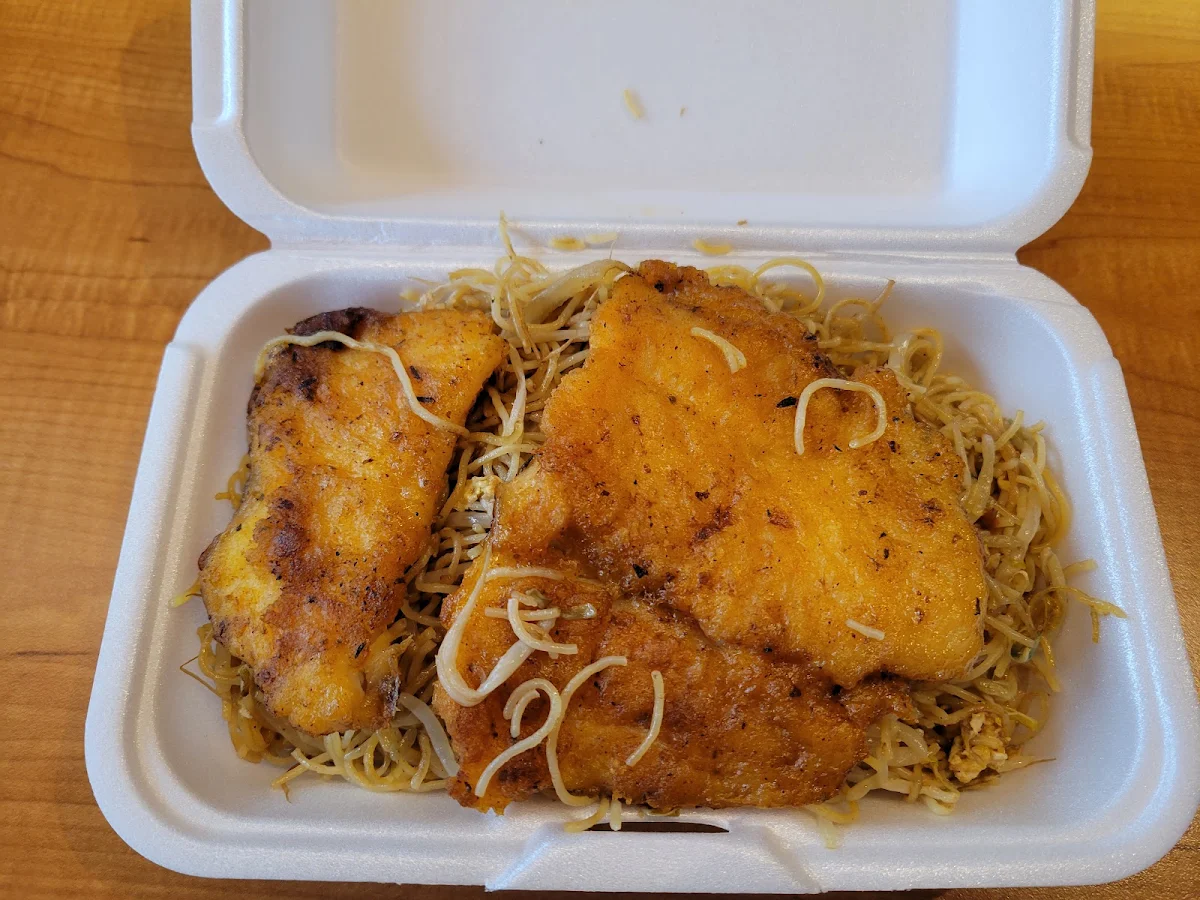 Pan Seared Fish with Noodles