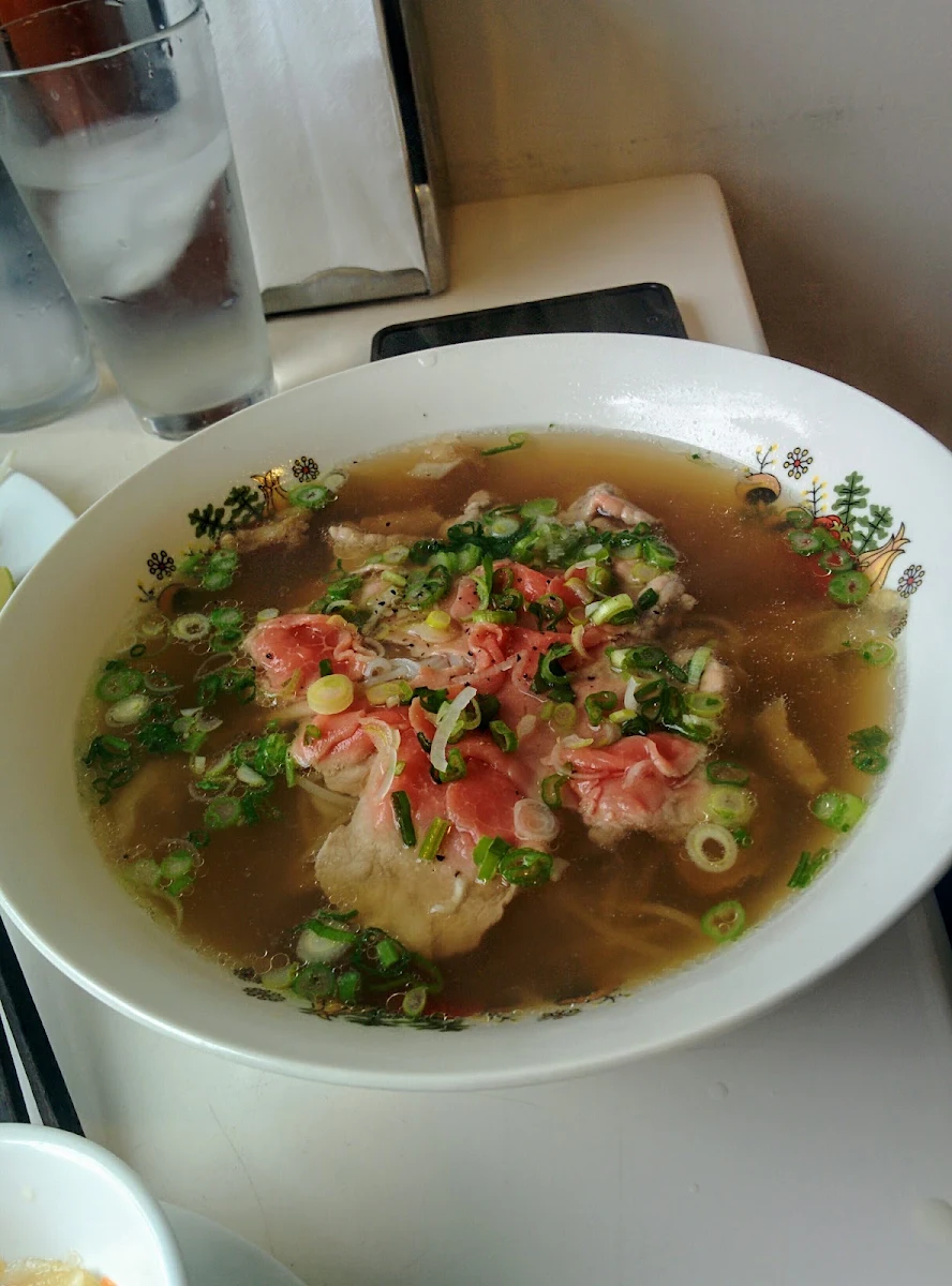 Pho with Raw Beef and Tendon