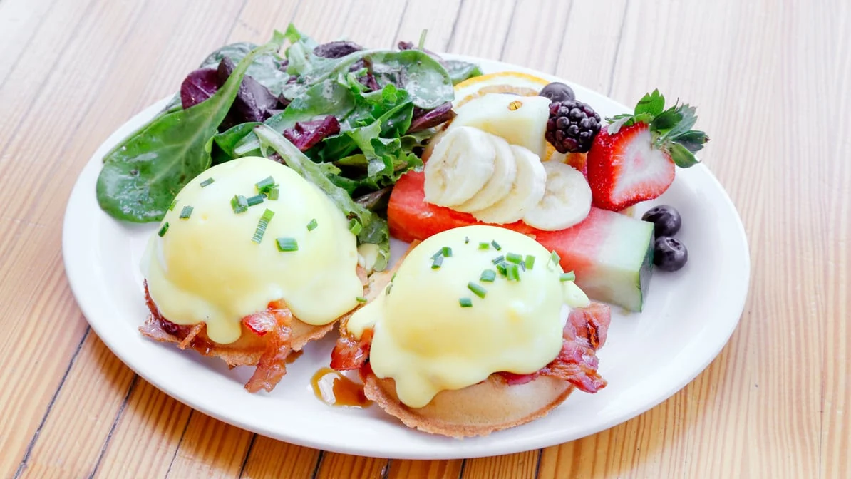 Waffle Eggs Benedict