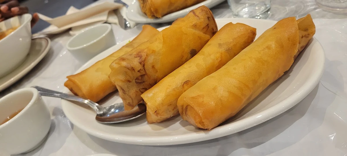 Vegetarian or Pork Spring Roll