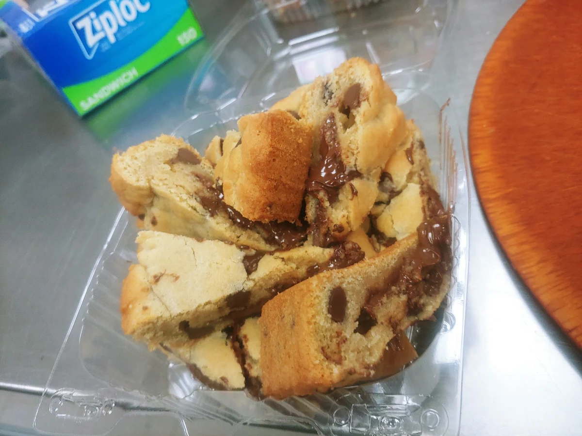 1lb Chocolate Chip Nutella Filled Cookies