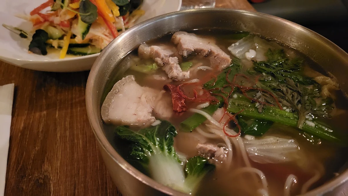 jeju pork noodle soup 제주고기 국수