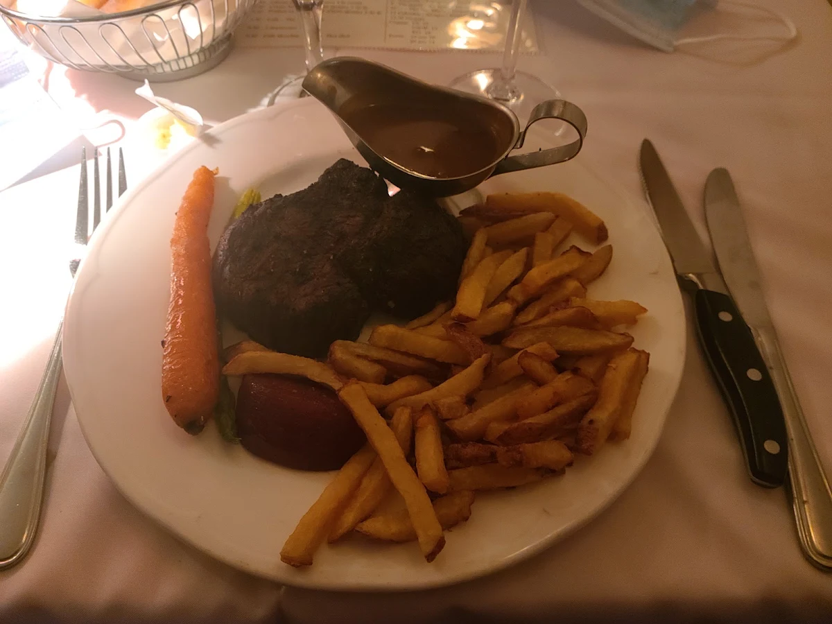 Filet de Boeuf Sauce Au Vin Rouge