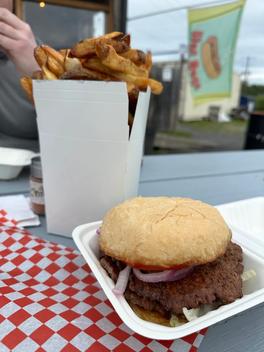 Highlights, Beverley Burgers & Fries / The Great Canadian Country Cabin Chip Hut