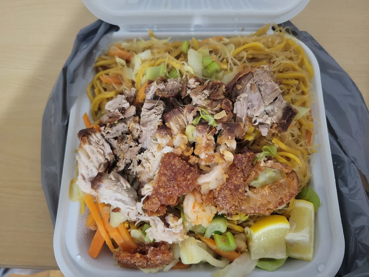 Bella's Special Pancit