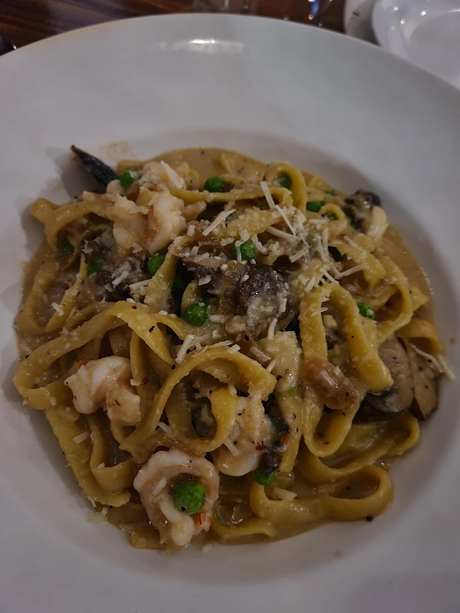 Wild Mushroom Prawns Fettuccine