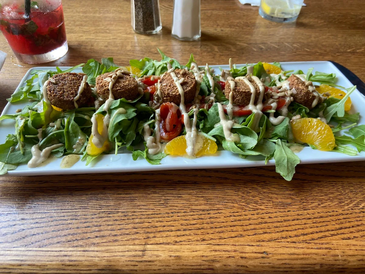 Falafel Salad