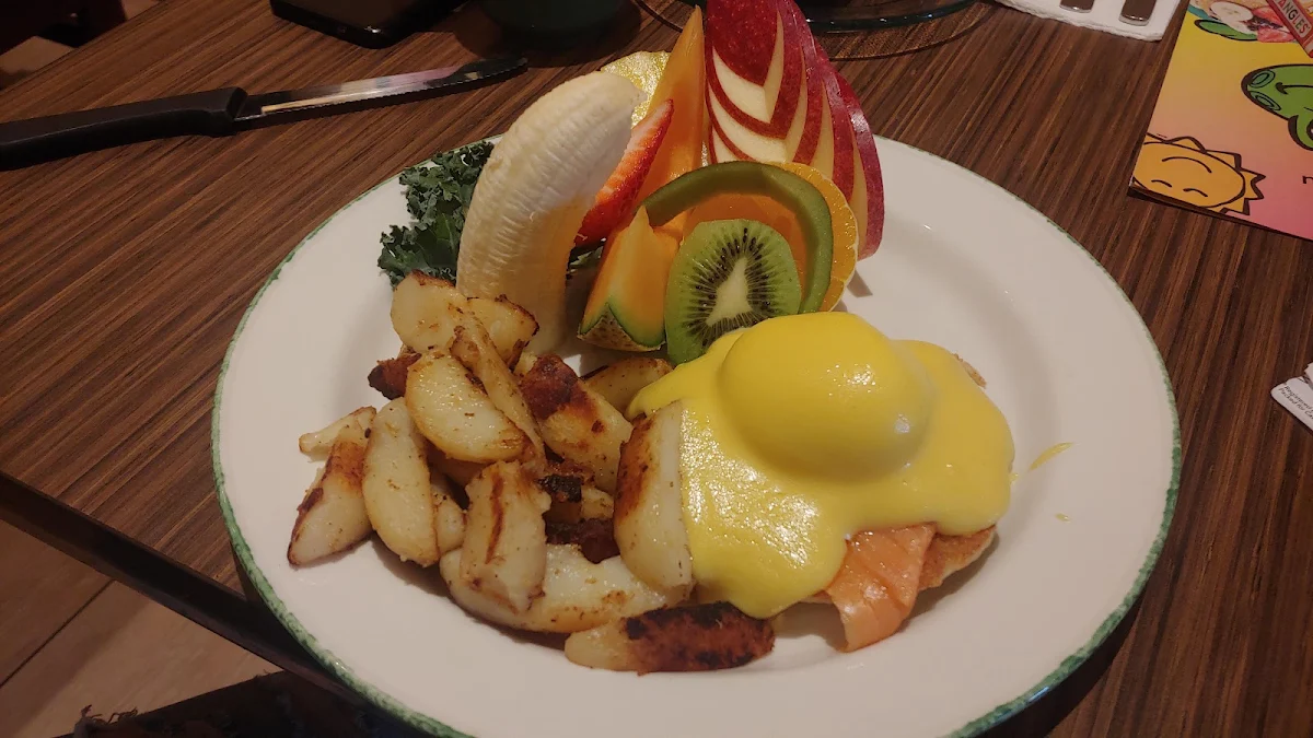 Eggs Benedict Salmon Benedict