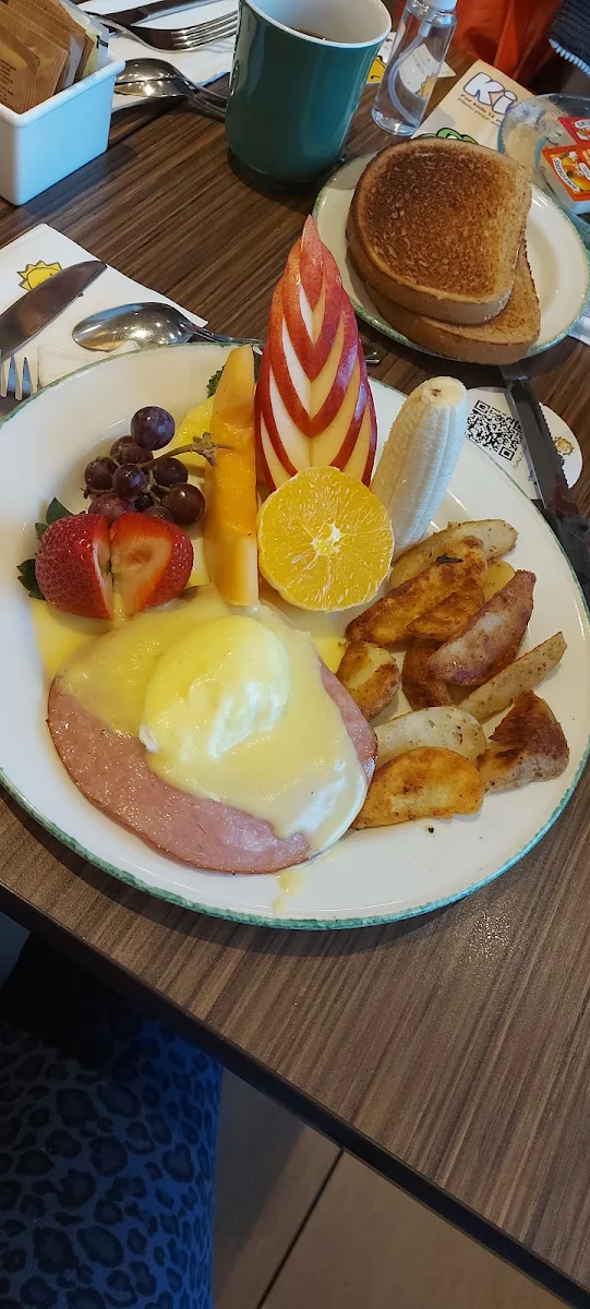Eggs Benny