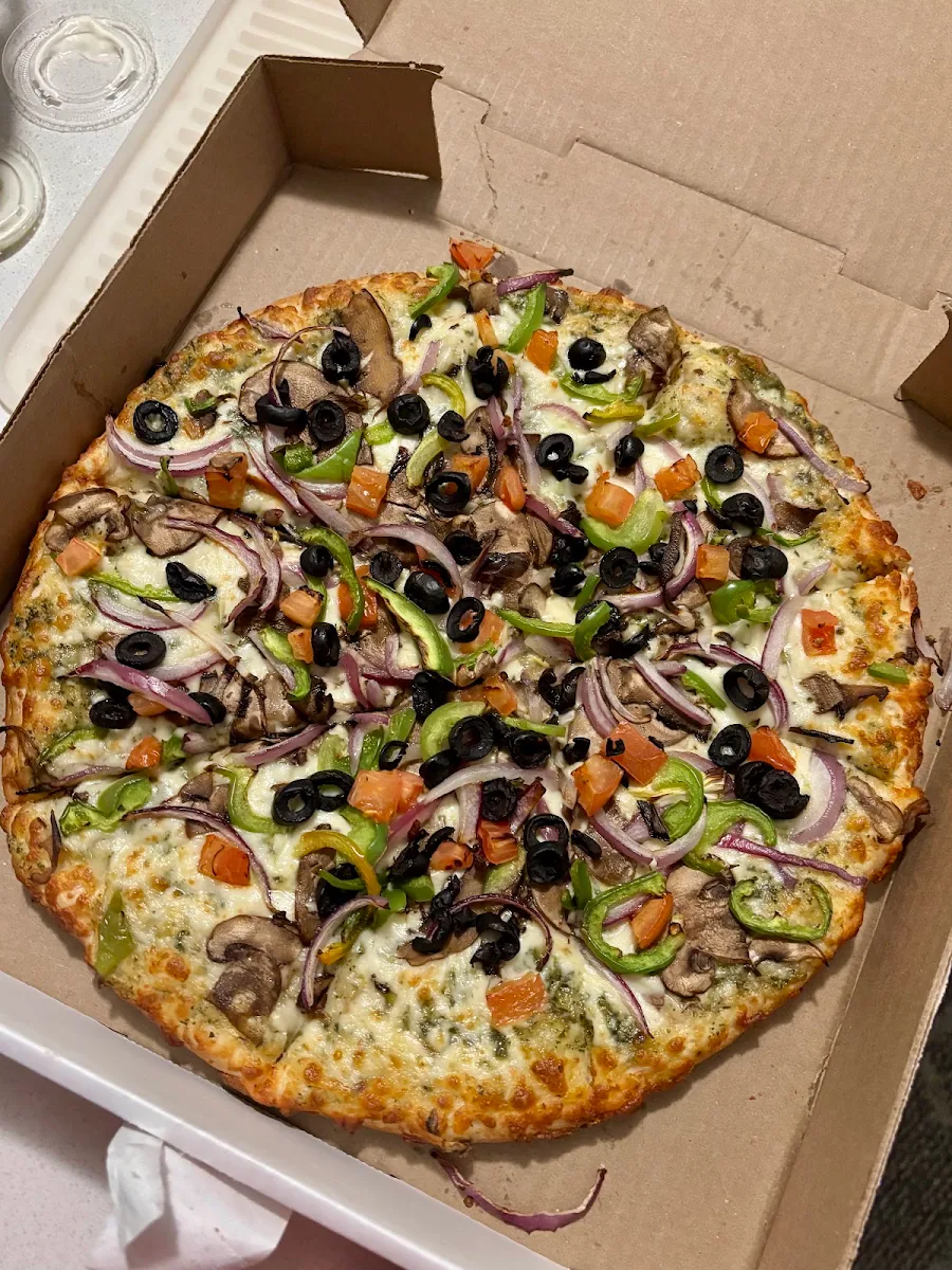 Pesto Vegetarian Pizza