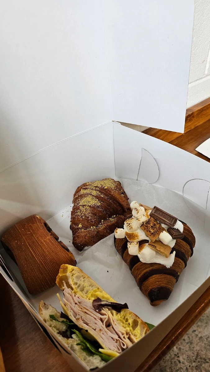 Pistachio Croissant