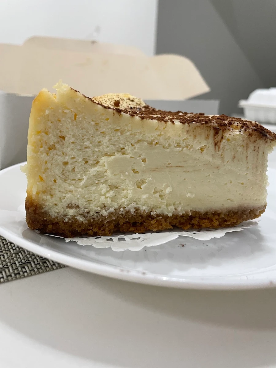 GM's Famous Homemade New York Style Cheesecake