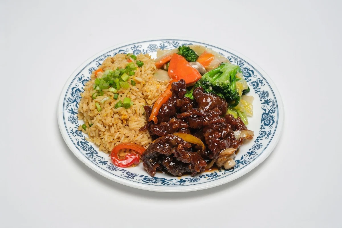 Beef & Tomatoes on Fried Rice