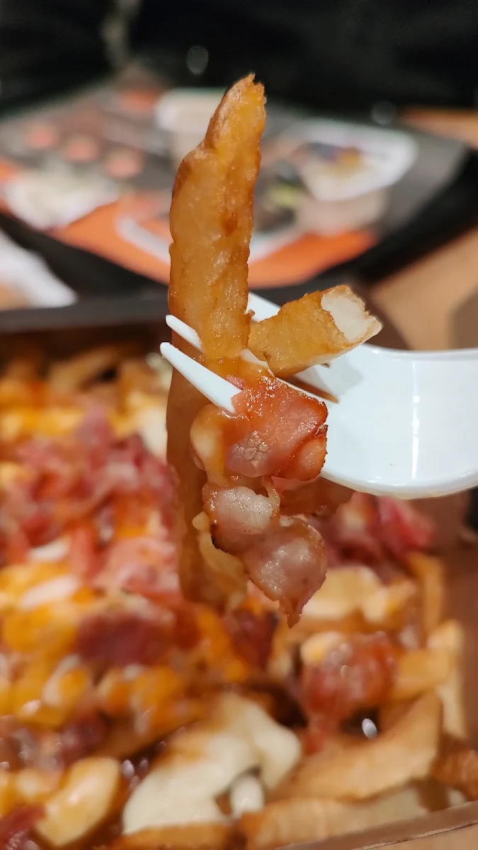 Poutine, Harvey's