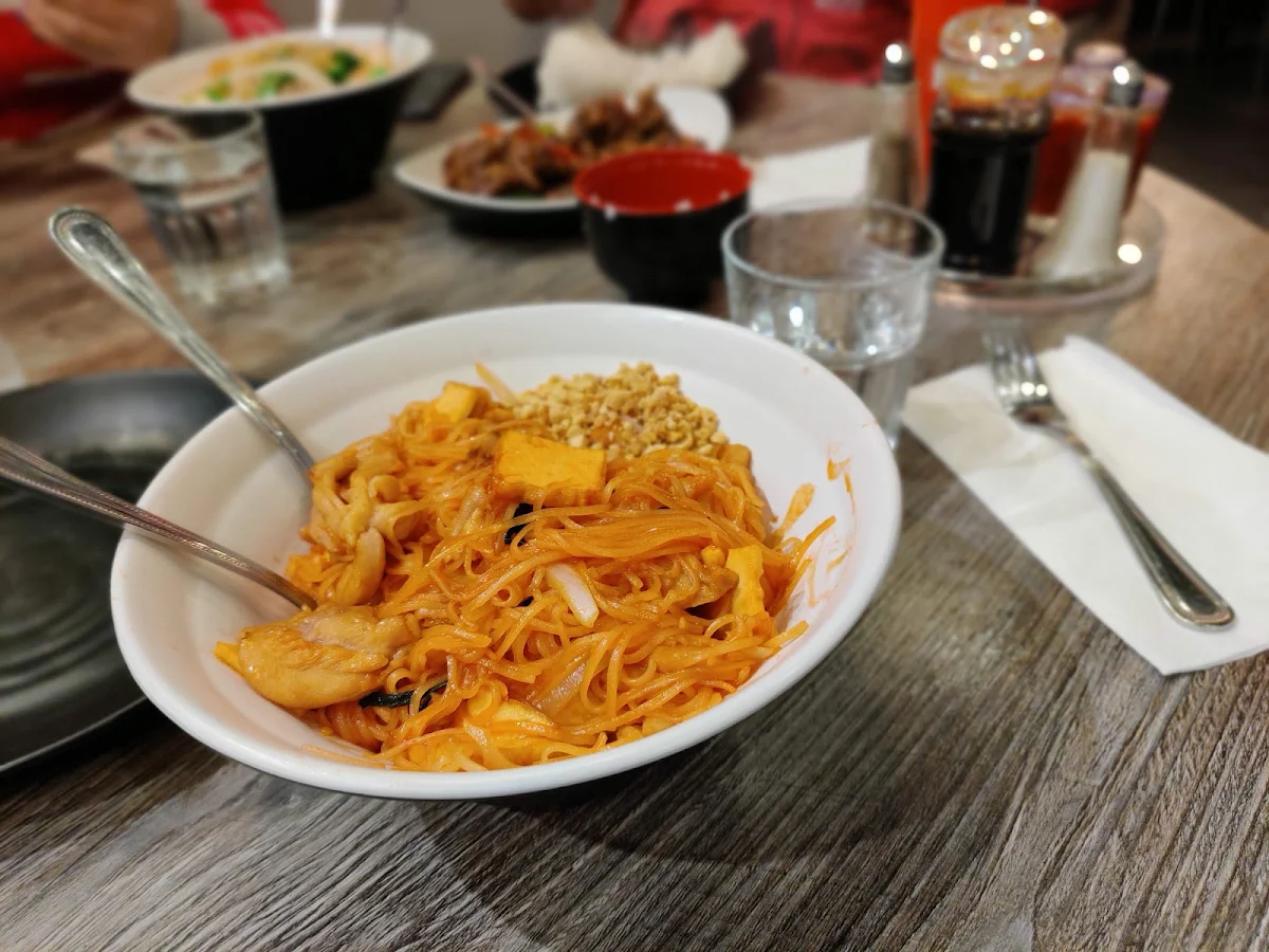 Chicken Pad Thai