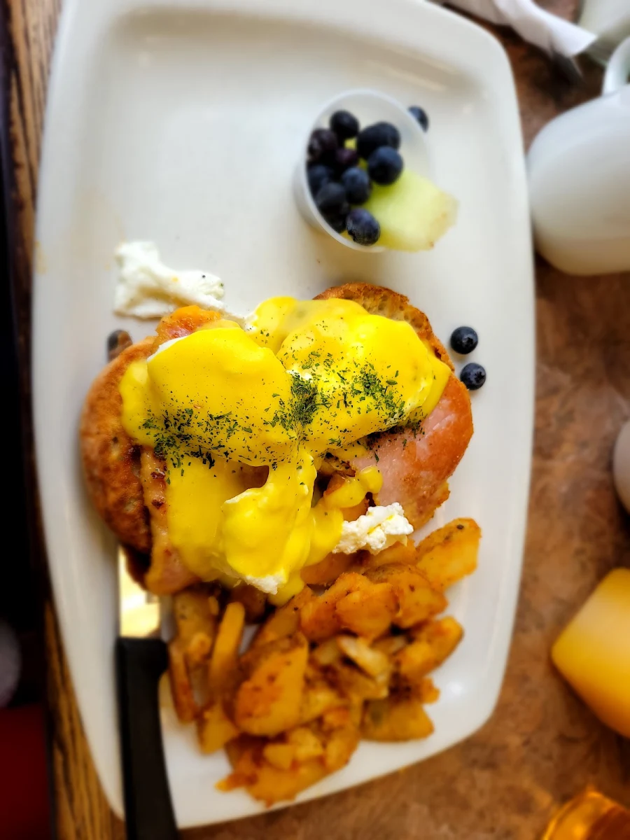 Eggs Benedict