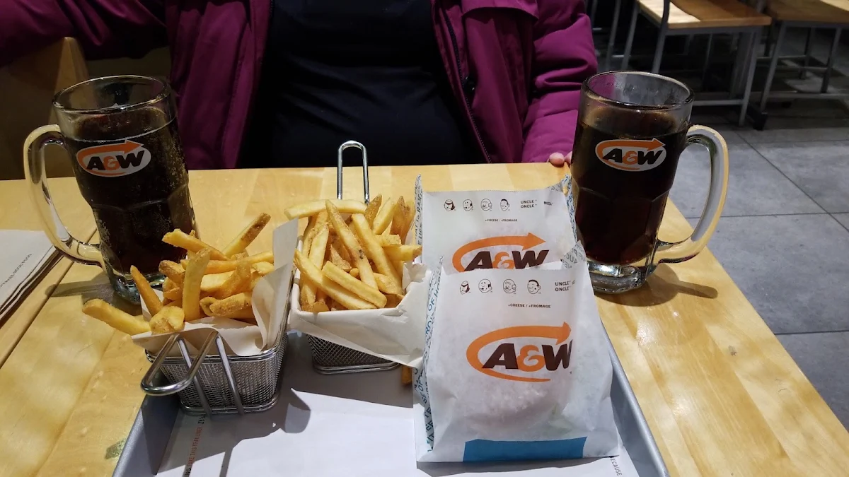 Mozza Combo, A&W Canada