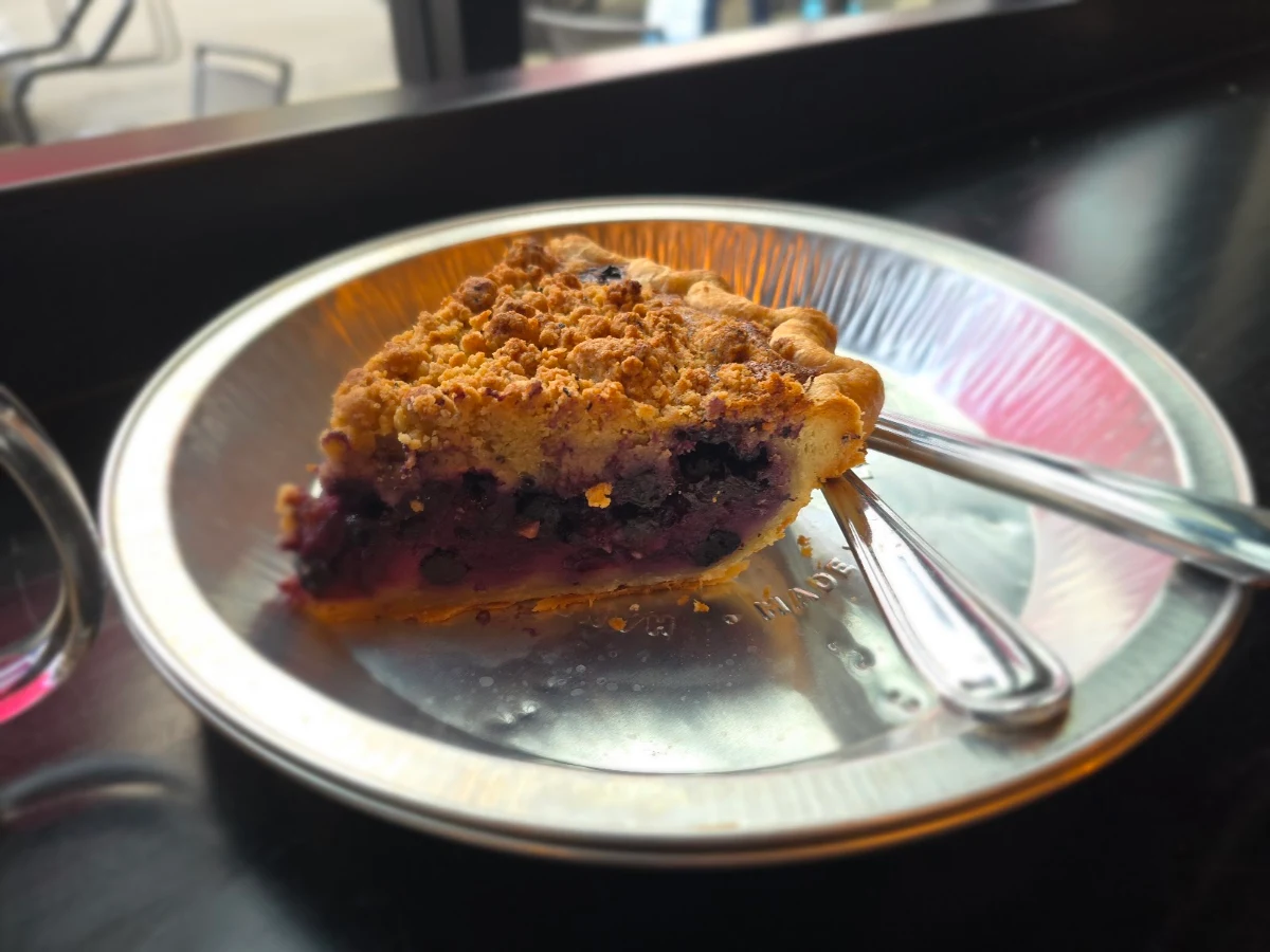Earl Grey Blueberry Pie