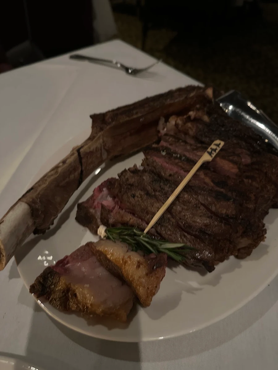 Tomahawk Steak, Papi's