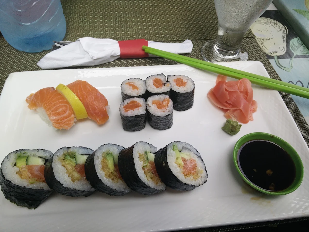 Sushi Sampler