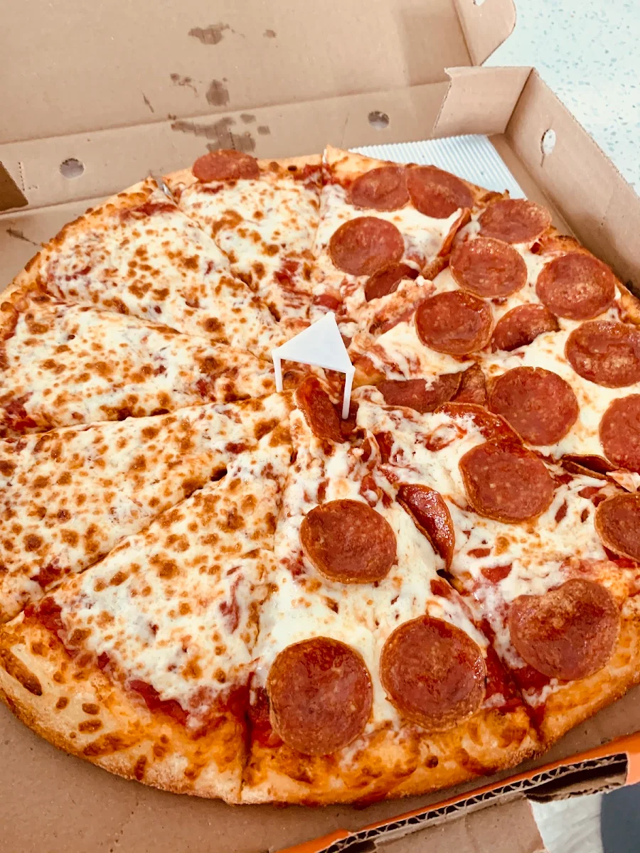 Half Cheese Pepperoni Pizza