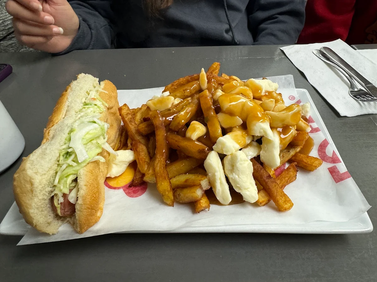 Hot-Dog Poutine