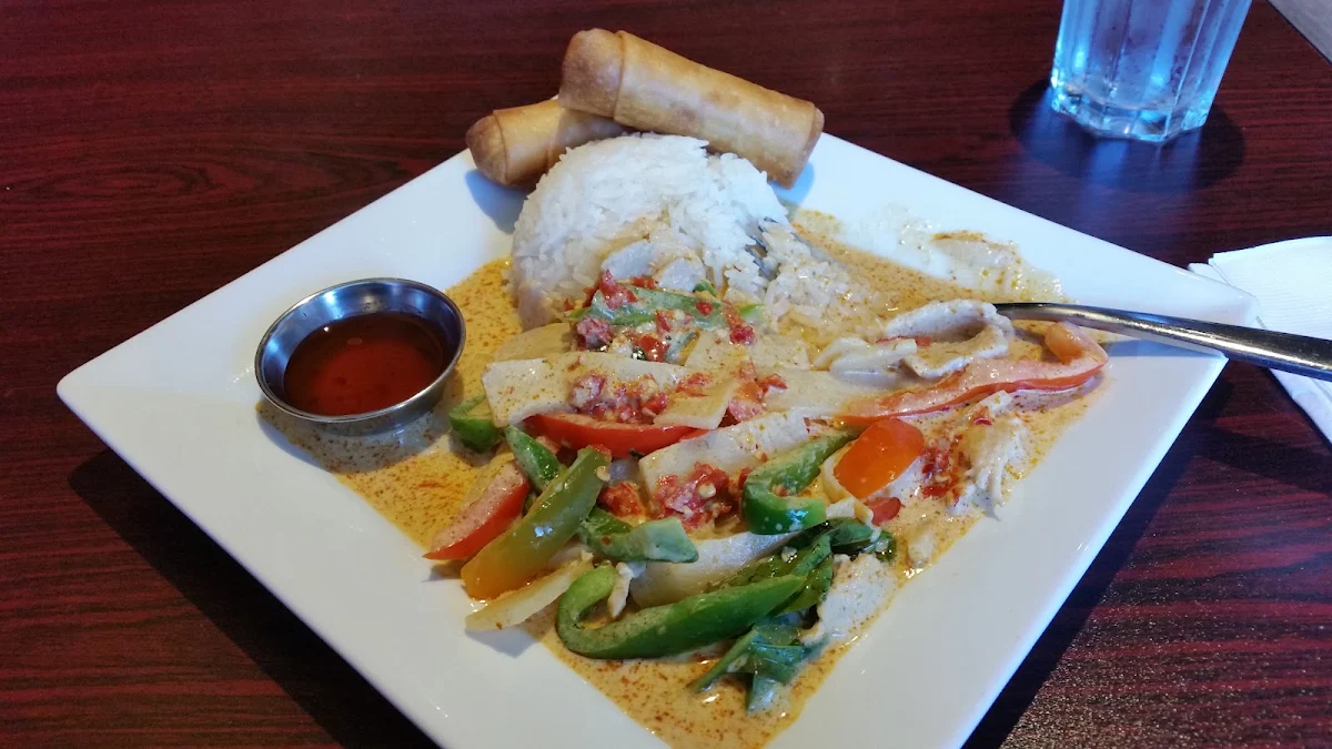 Red Curry Lunch Special