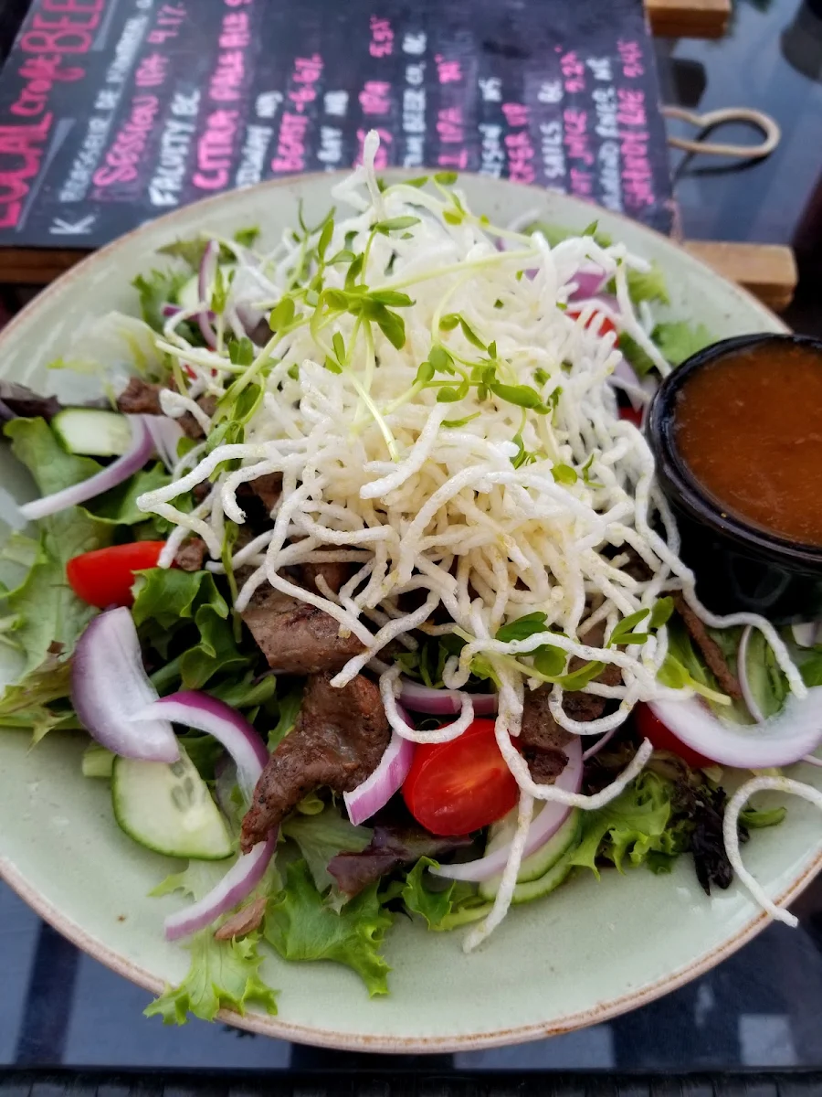 Grilled Beef Salad
