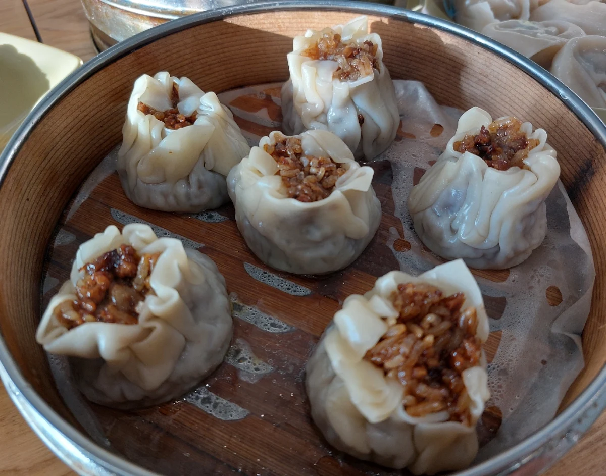 Purple Rice Salted Egg Yolk and Pork Floss Shumai Sweet 6pcs