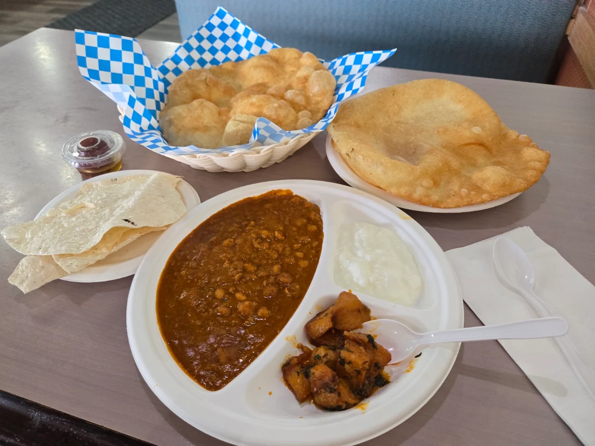 Chana Bhatura