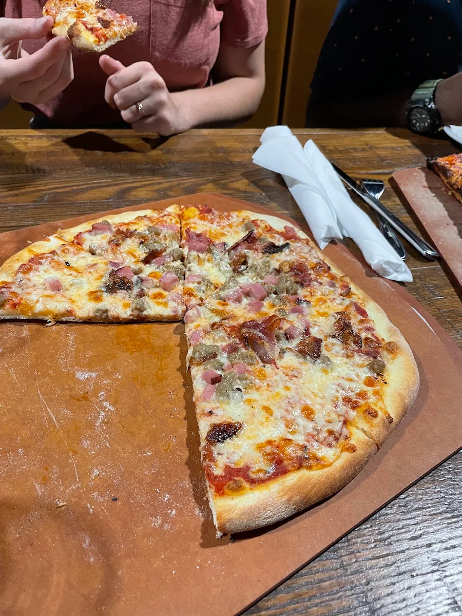 Butcher's Pizza