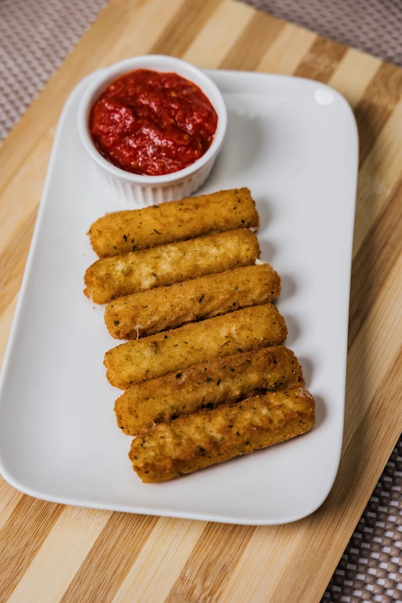 Mozzarella Sticks 6 pcs