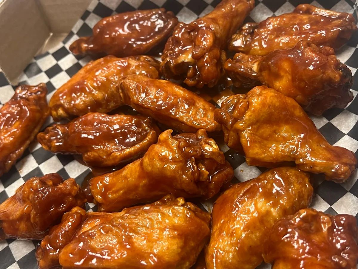 Original Wings with Medium BBQ Sauce